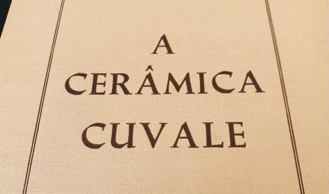 Detalhe da capa de "A Cerâmica Cuvale"